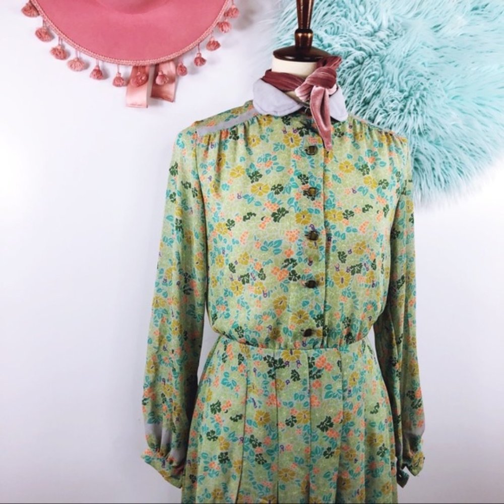🍀 Vtg Spring Pleated Secretary Dress